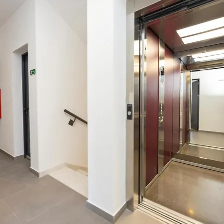 Appartement In Seget Donji With Outdoor Swimming Pool Trogir